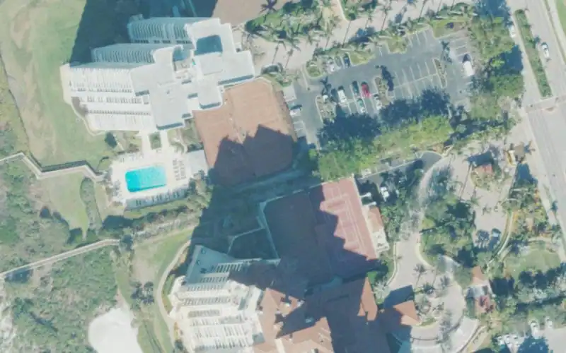 Royal Seafarer Condominium photo 2
