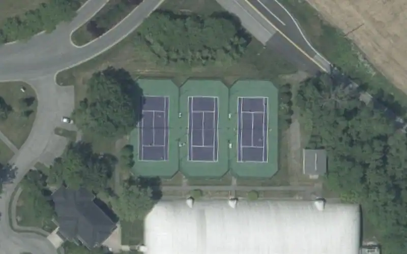 West Winds Tennis & Fitness Center photo 3