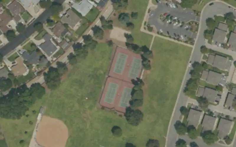Las Flores Park photo 2