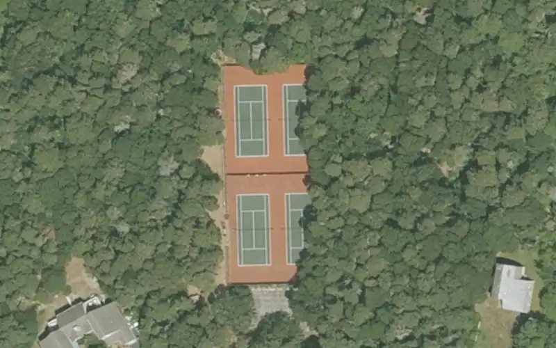 Locario's Tennis Center photo 2