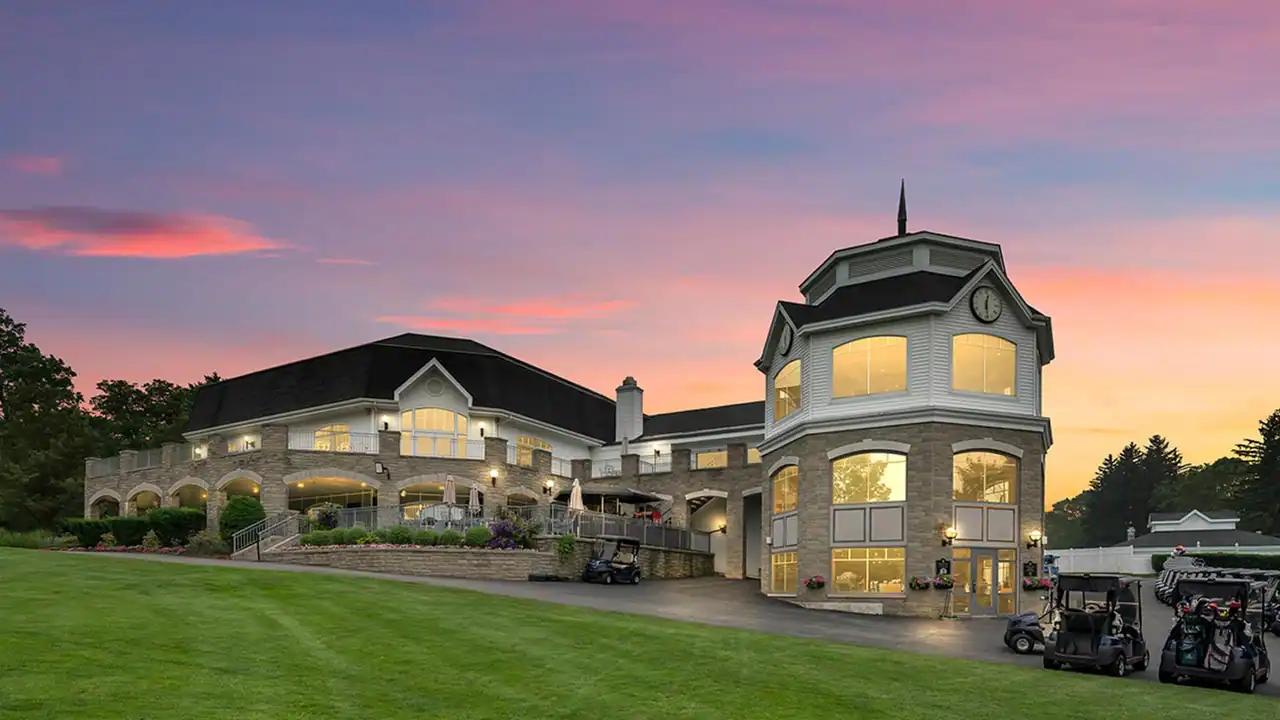 Locust Hill Country Club photo 2